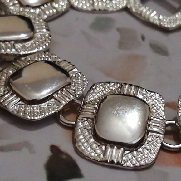 Chunky Textured Silver Tone Bracelet - Picture 4 of 6